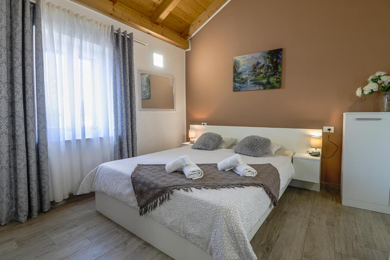 Apartman Juraj I Matej Vrsar Ngoại thất bức ảnh