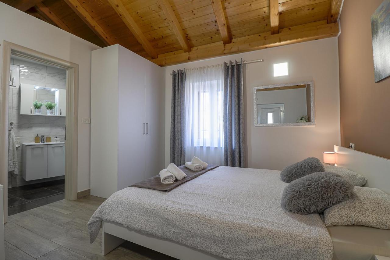 Apartman Juraj I Matej Vrsar Ngoại thất bức ảnh
