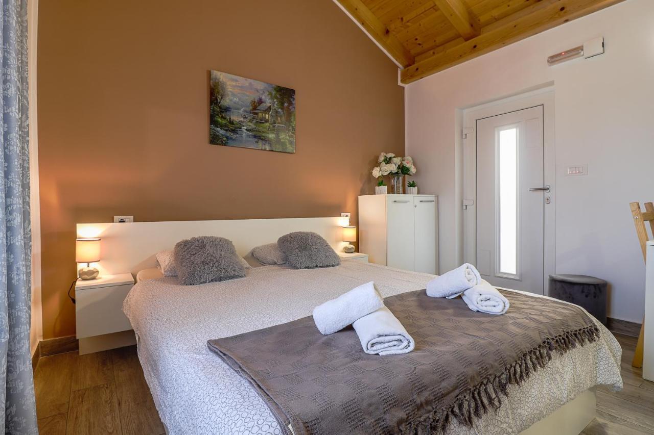Apartman Juraj I Matej Vrsar Ngoại thất bức ảnh